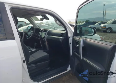 2021 Toyota 4Runner Sr5 из США, поврежденный, VIN JTEEU5JR0M5238617